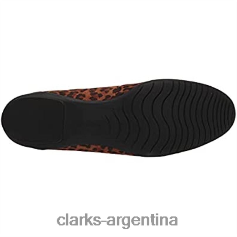 Clarks mujer 2FZPZ1570 Mocasines Clarks Sara Poppy para mujer con estampado de leopardo. estampado de leopardo